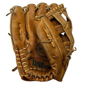 Vintage Wilson 12” Leather Left Hand Softball Glove A9812